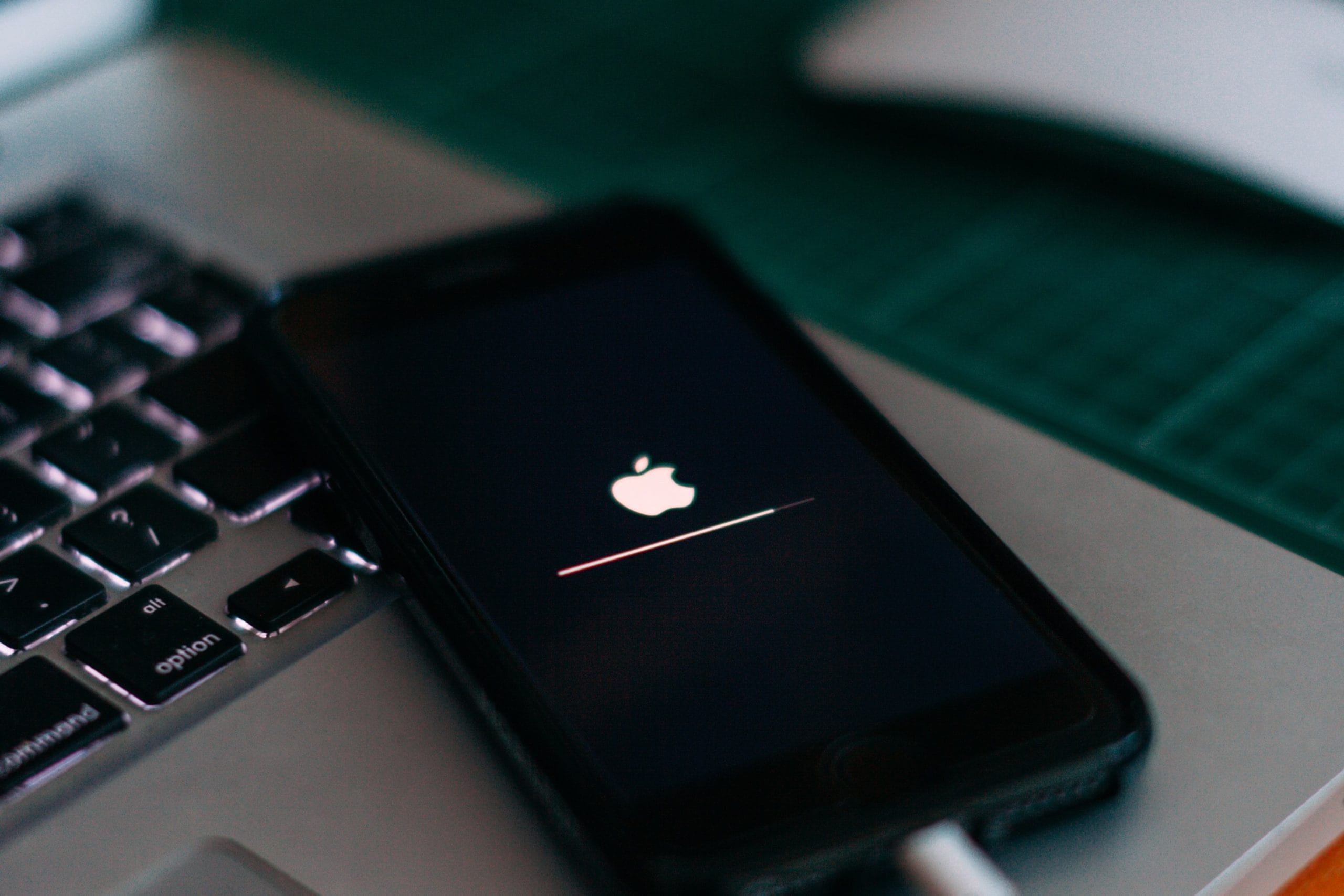 充電中のiPhone