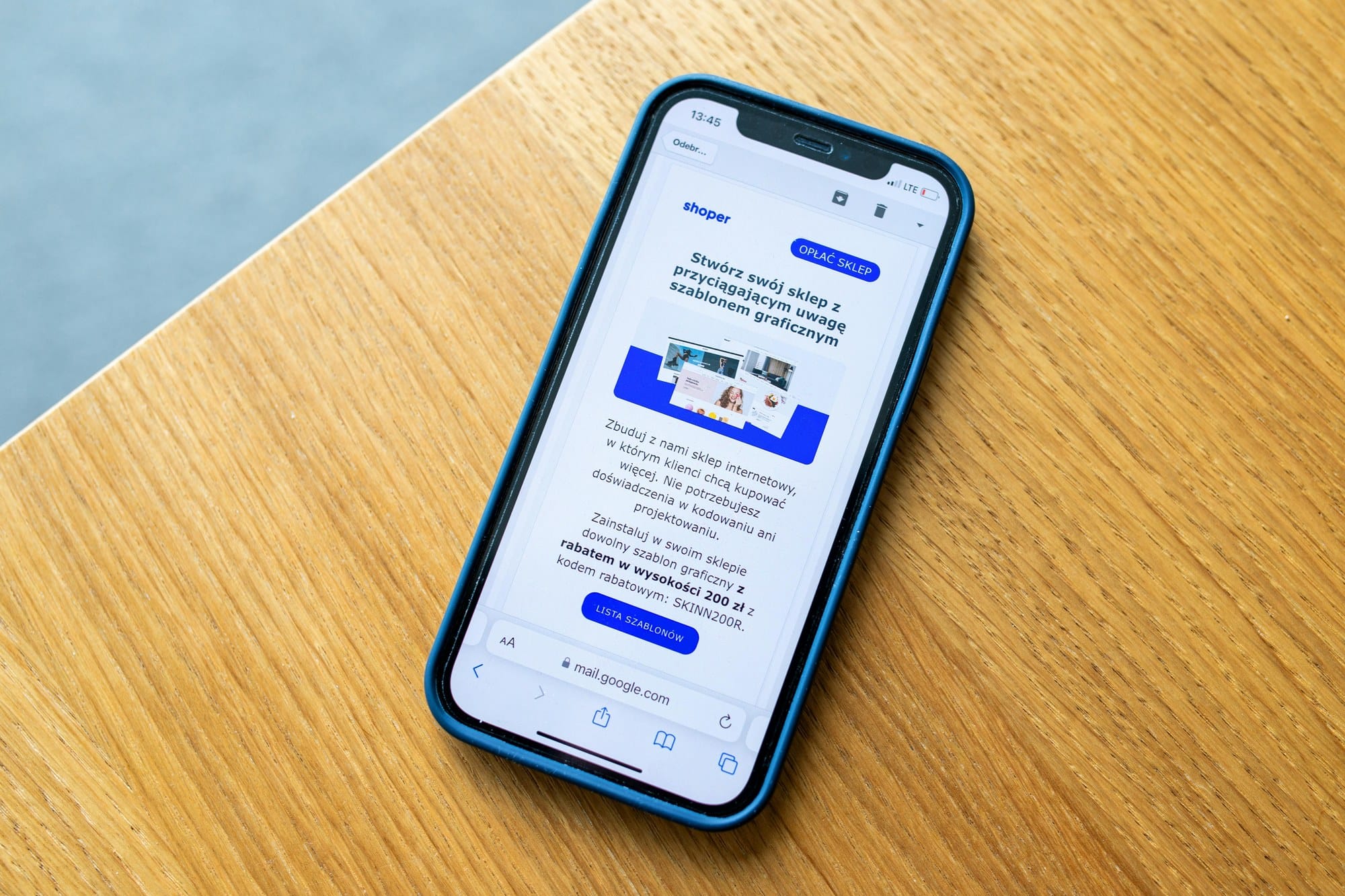 iPhoneでSafariの履歴を確認・削除する操作イメージ